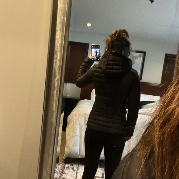 Lululemon jacket - Picture 6 of 7